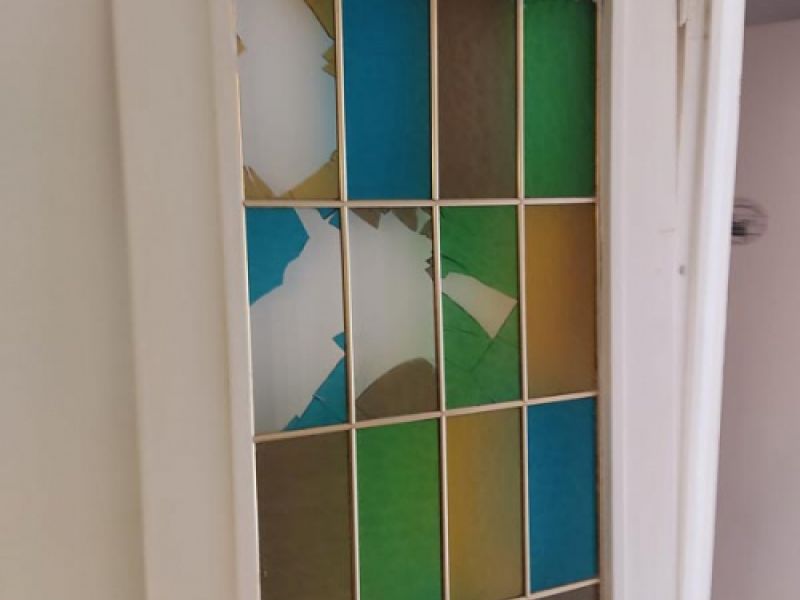 Mosaico de colores para cristal de puerta – MACC Cristalería