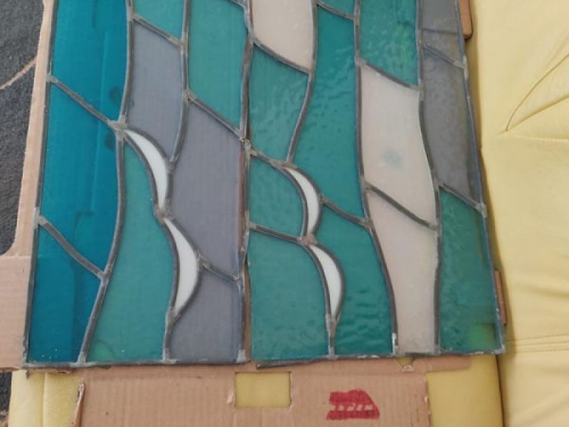 Vidriera decorativa en tonos azules – MACC Cristalería